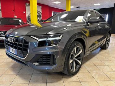 AUDI Q8 50 TDI quattro TETTO PANOR. IVA DETRAIB.!!!