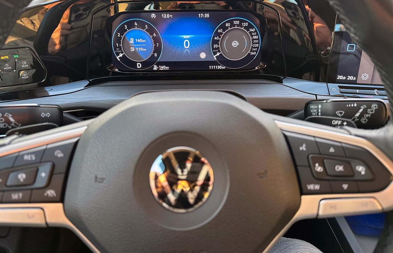 Volkswagen Golf 1.5 TGI DSG Style Metano Interni Alcantara Virtual Cockpit