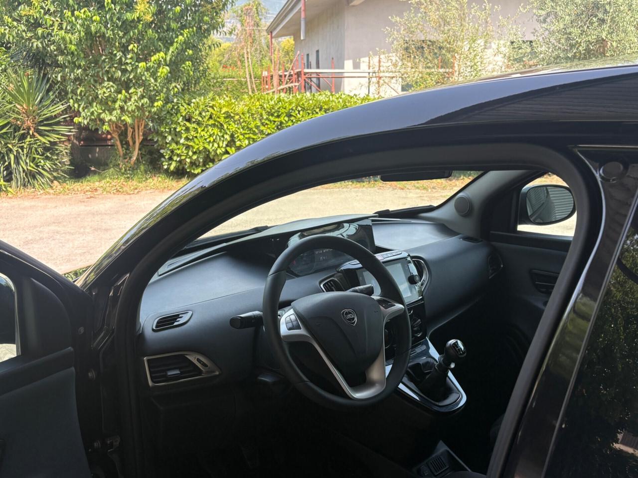 Lancia Ypsilon 1.0 FireFly 5 porte S&S Hybrid Ecochic UnYca