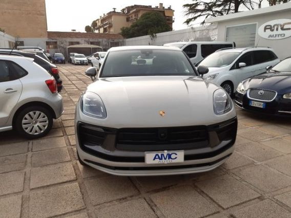 PORSCHE Macan 2.0 T