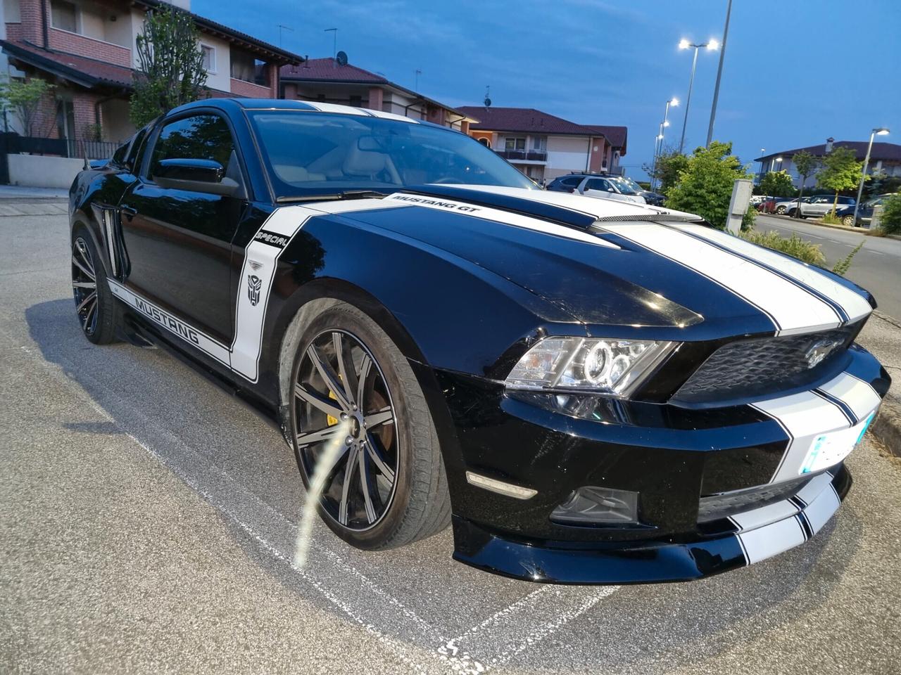 Ford Mustang 4.0cc V6 213cv NO SUPRBOLLO!!!!