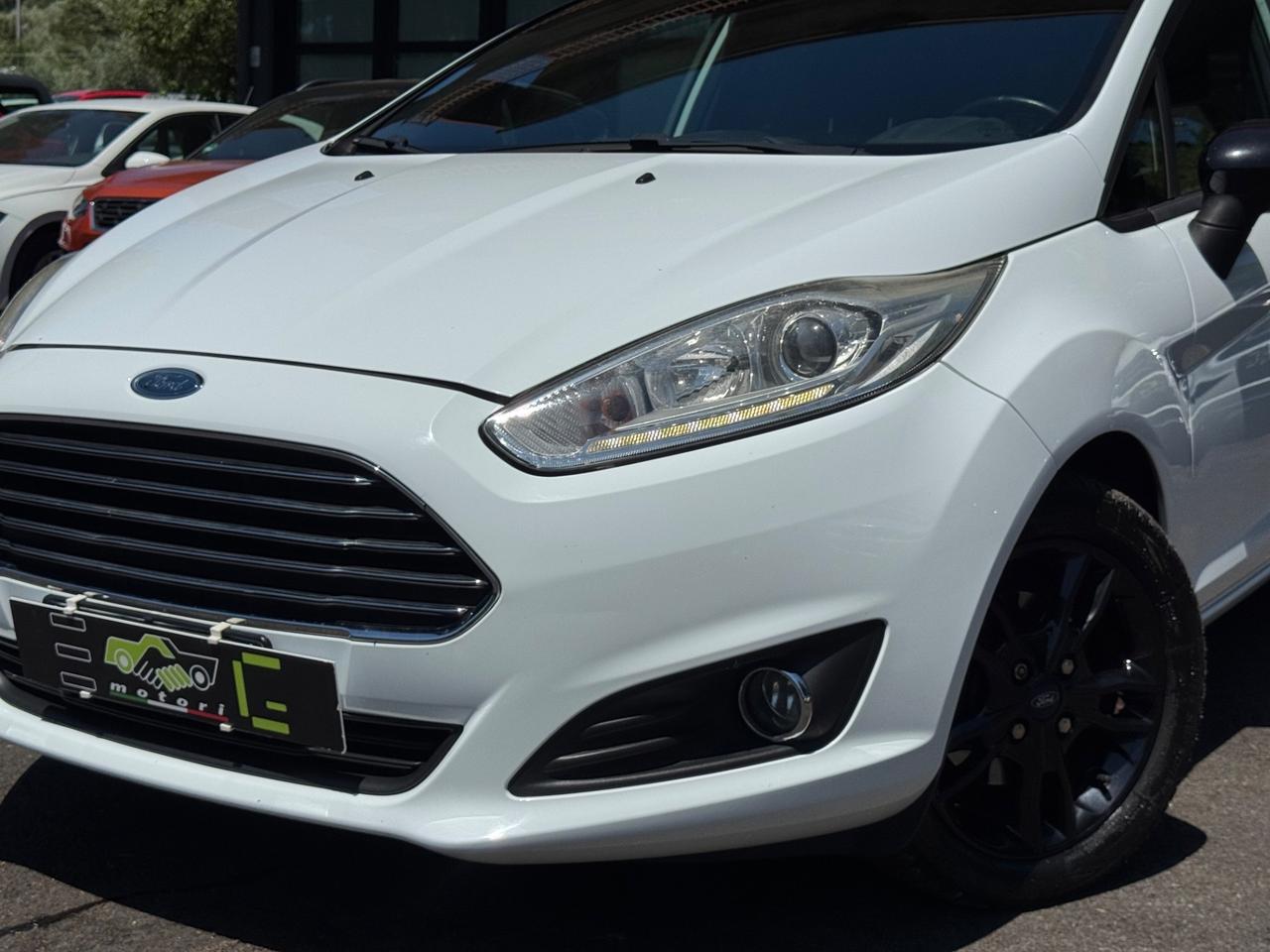 Ford Fiesta 1.5 TDCi 75CV 5 porte Black & White Edition