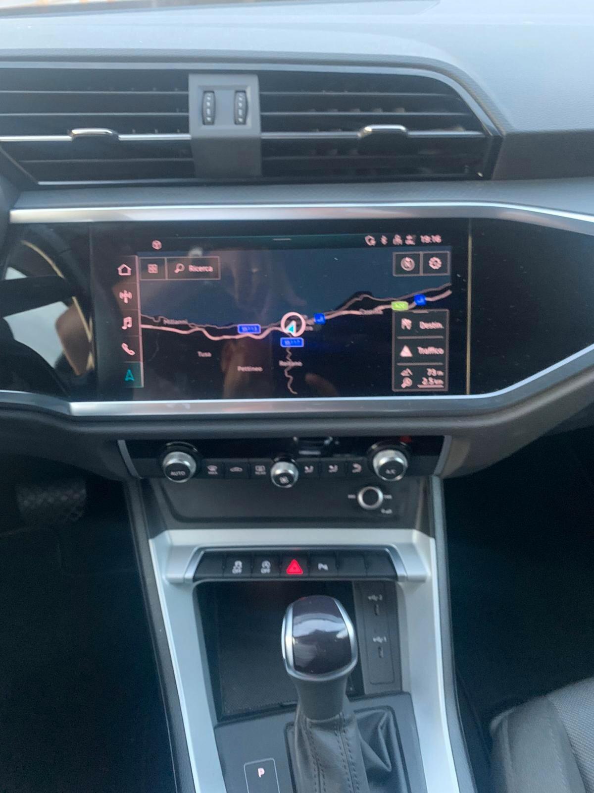Audi Q3 35 TDI S tronic line edition