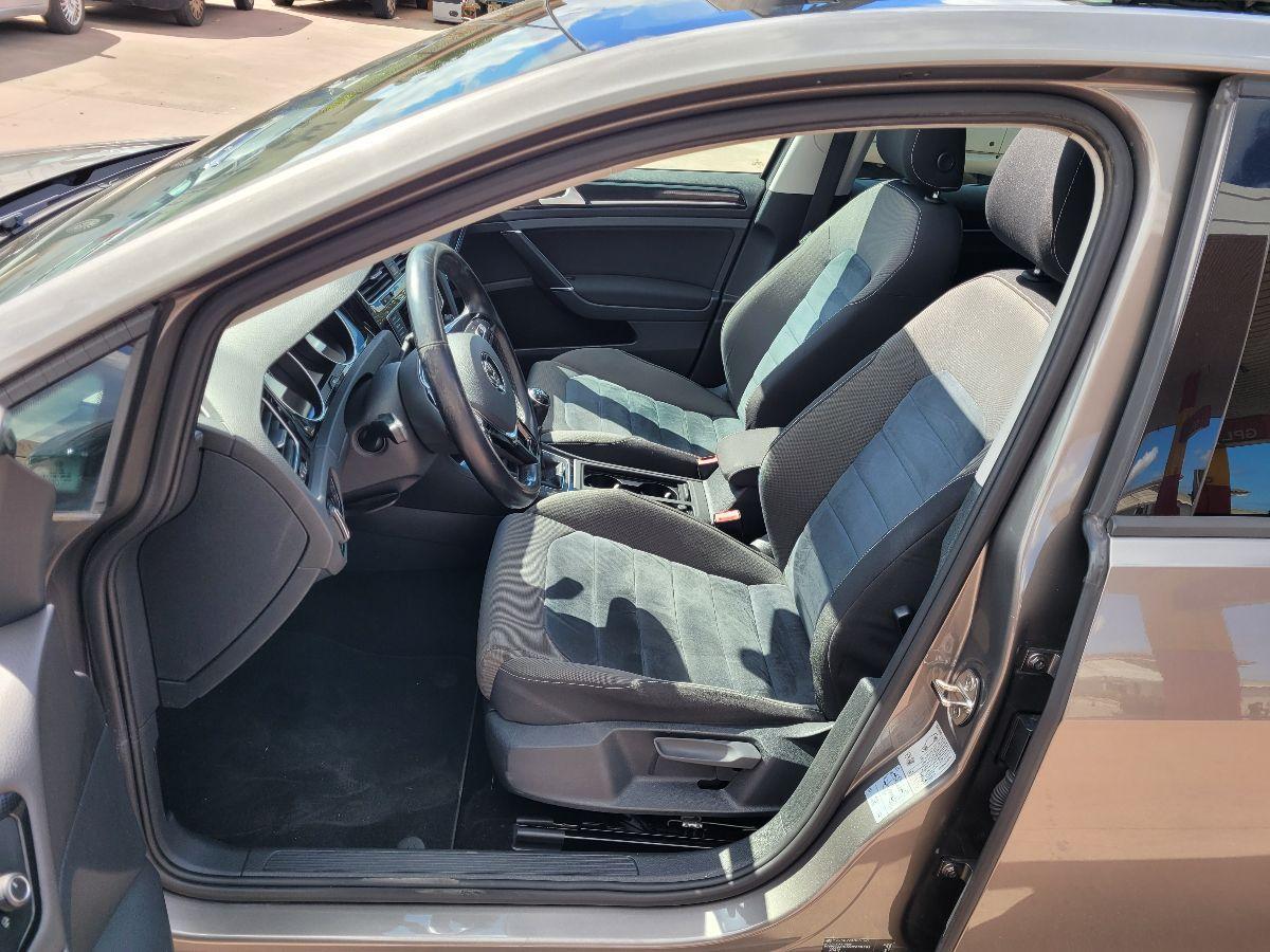 VOLKSWAGEN - Golf - 1.6 TDI 110 DSG 5p. Exec 4 Free BMT