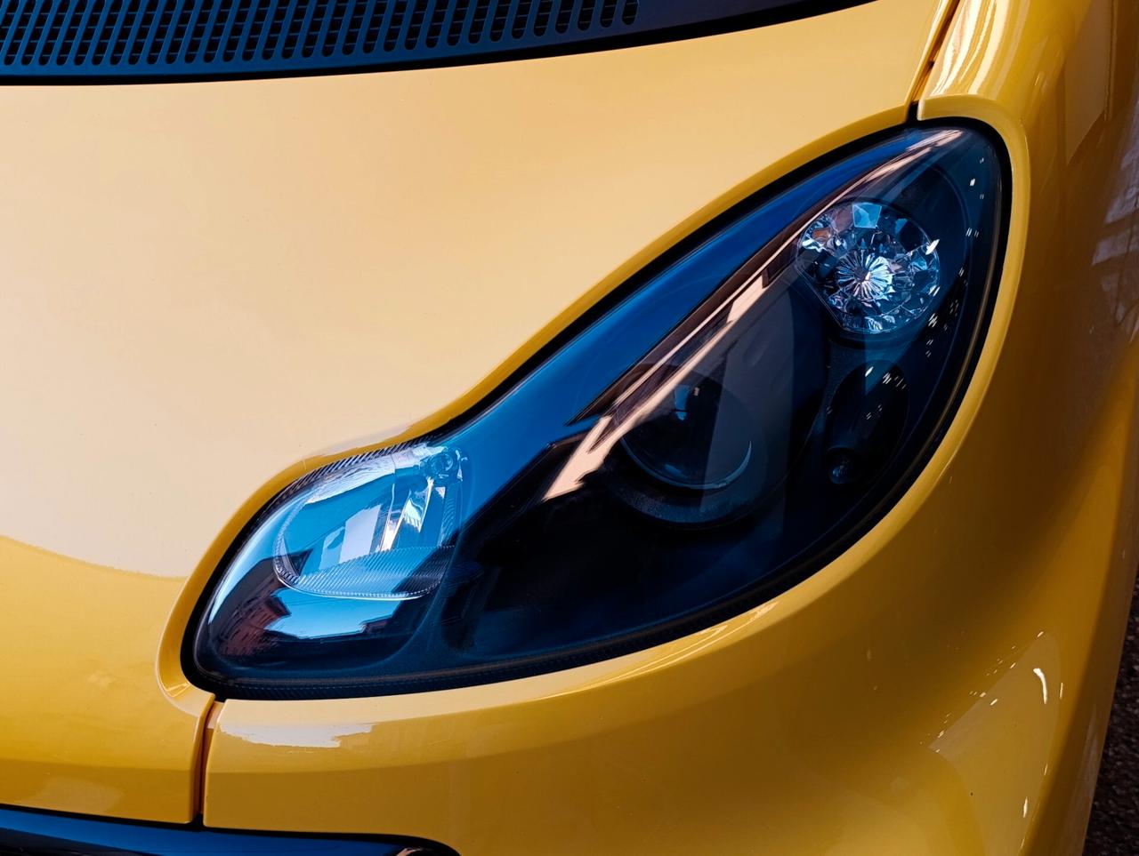 Smart ForTwo 1.0 84cv cabrio City Flame edizione Limitata 1/400