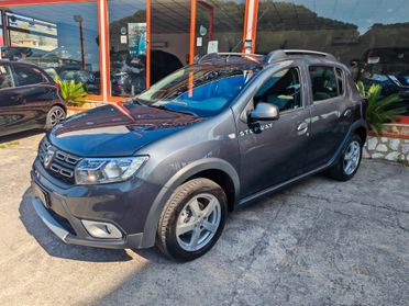 Dacia Sandero Stepway 1.5 diesel 03/2017 CV90 cambio automatico