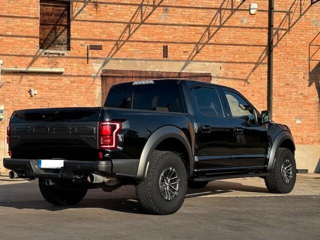 FORD F 150 RAPTOR 4x4 SUPERCREW