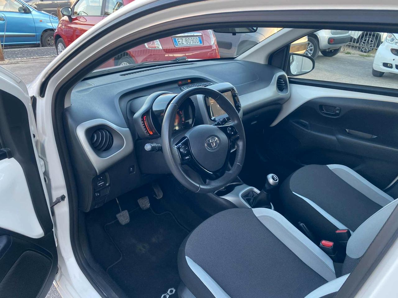 Toyota Aygo 1.0 VVT-i 69 CV 5 p. x-wave Come Nuova