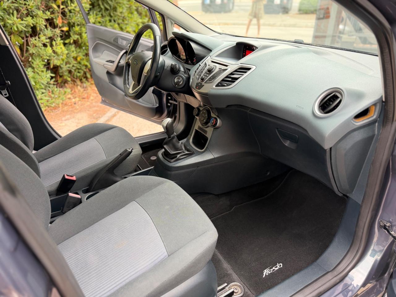 Ford Fiesta 1.4 TDCi 5p. NEOPATENTATI