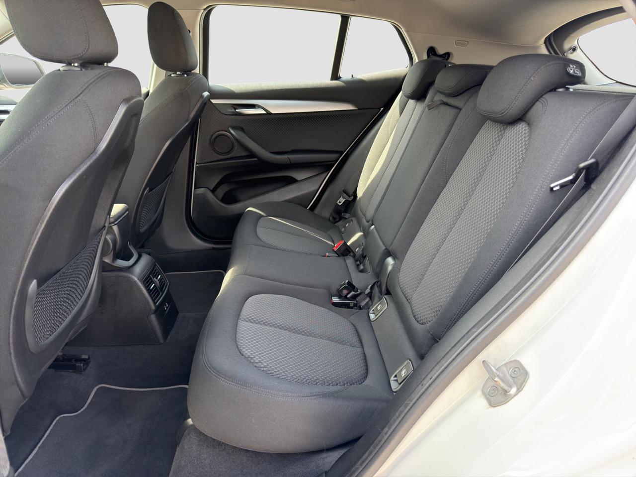 BMW X2 (F39) X2 sDrive16d Business-X