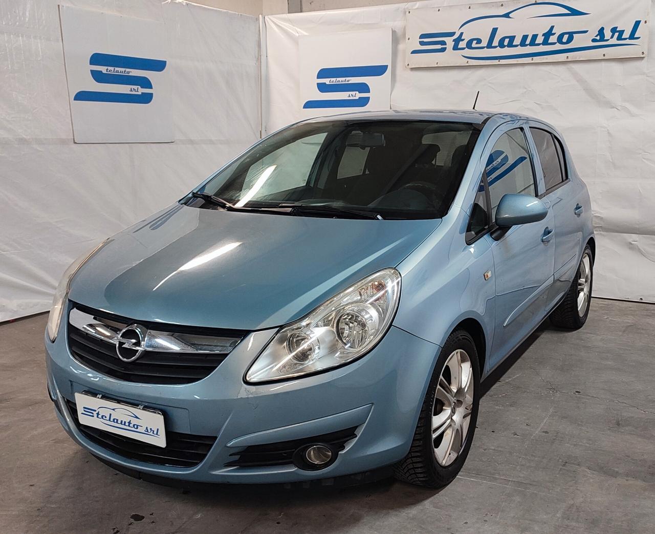 Opel Corsa 1.2 5 porte Cosmo