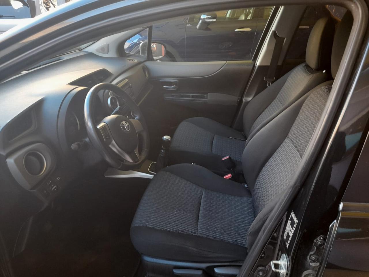 Toyota Yaris 1.4cc diesel 12 mesi garanzia-2014