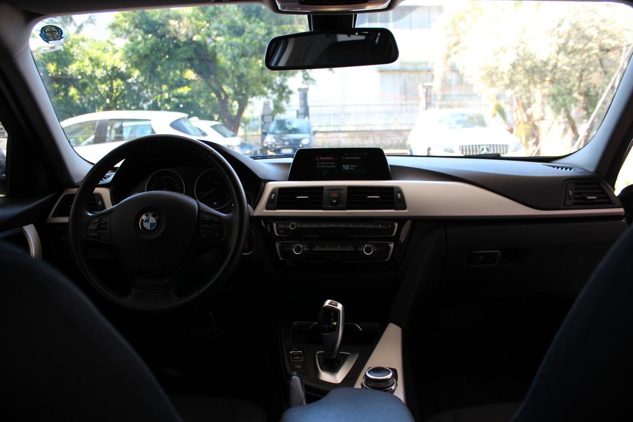 Bmw 318 318d Touring Business Advantage aut.