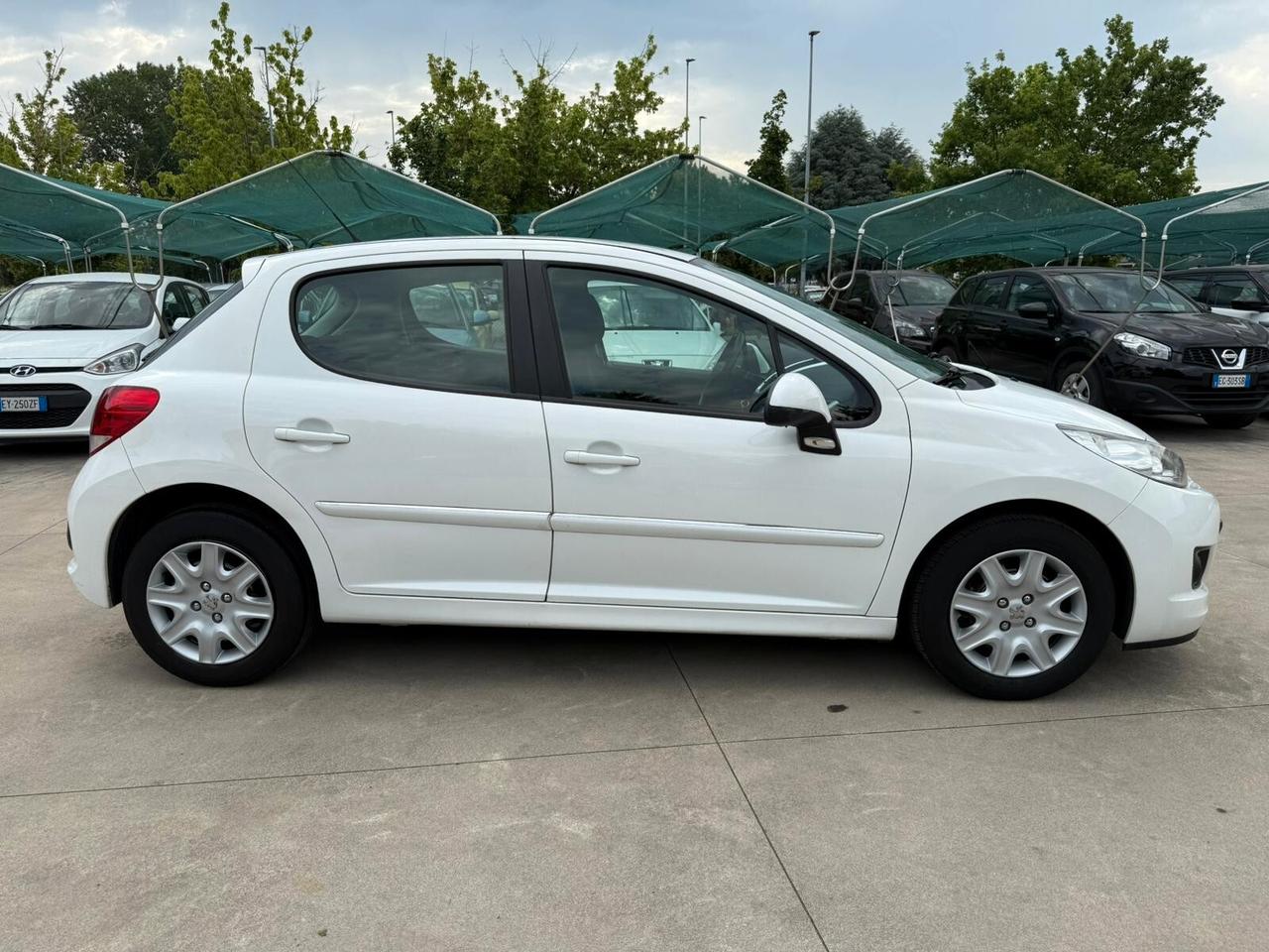 Peugeot 207 1.4 TAGLIANDATA eco GPL