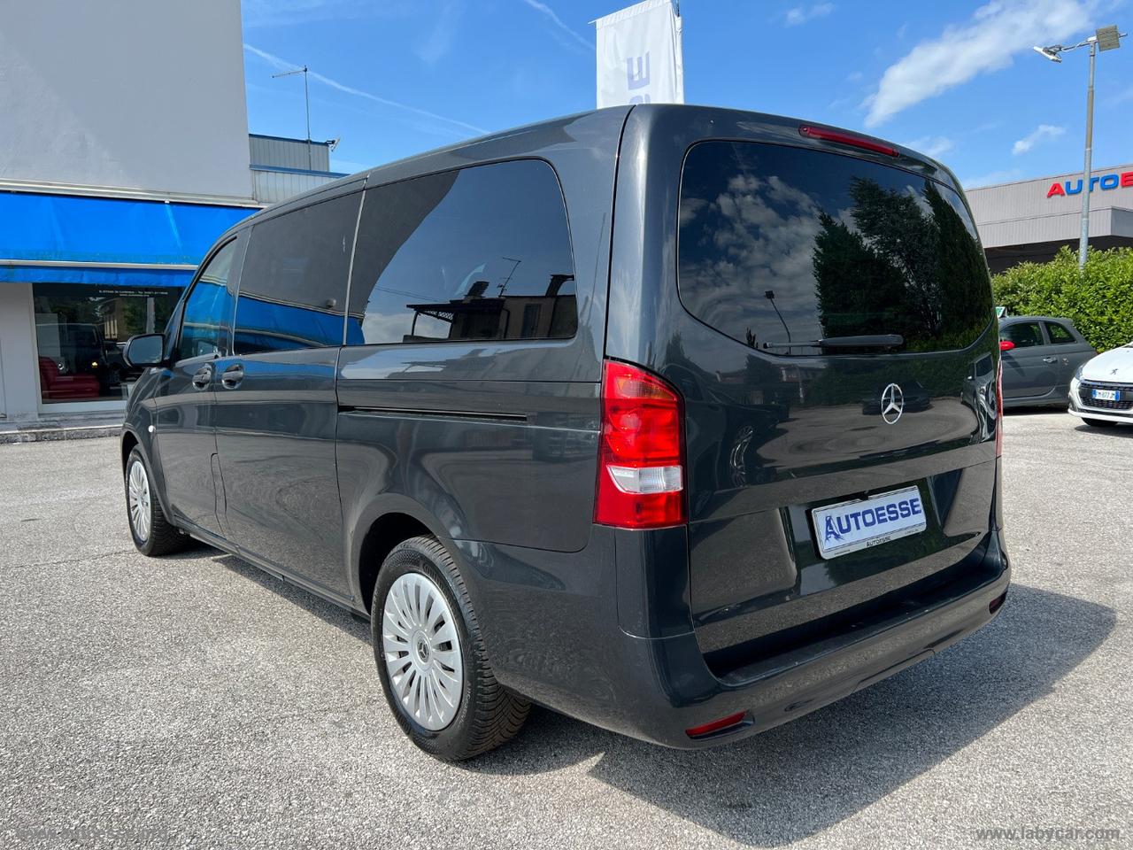 MERCEDES-BENZ VITO 2.0 114 CDI AUT. Tourer Long 9 POSTI IVA ESCLUSA