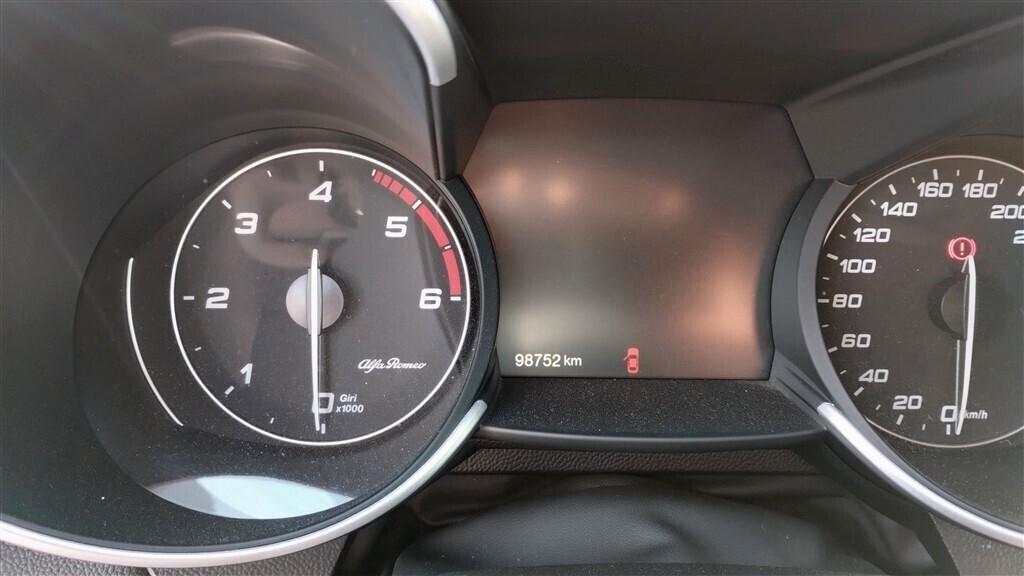 Alfa Romeo Giulia 2.2 Turbodiesel 190 CV AT8 Sprint