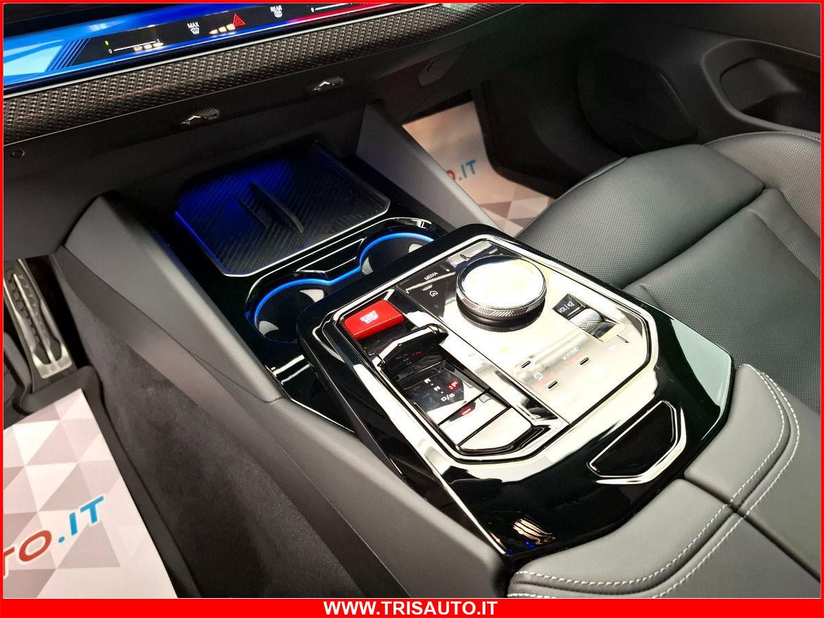 BMW M5 Touring 4.4 727cv BMW ITALIA (CARBOCERAMICI)