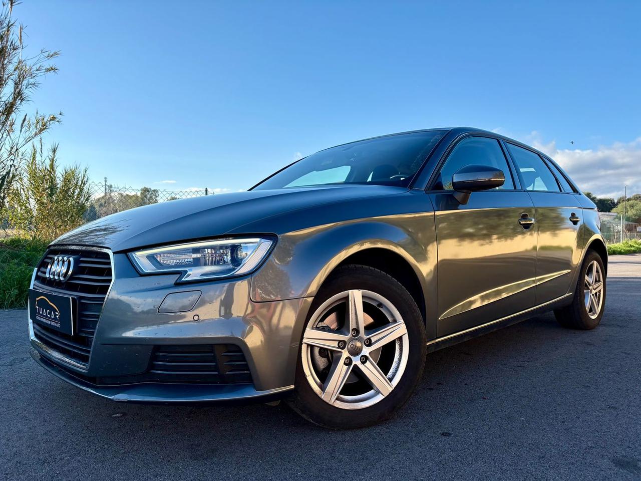 Audi A3 1.6 30 TDI Admired #8285