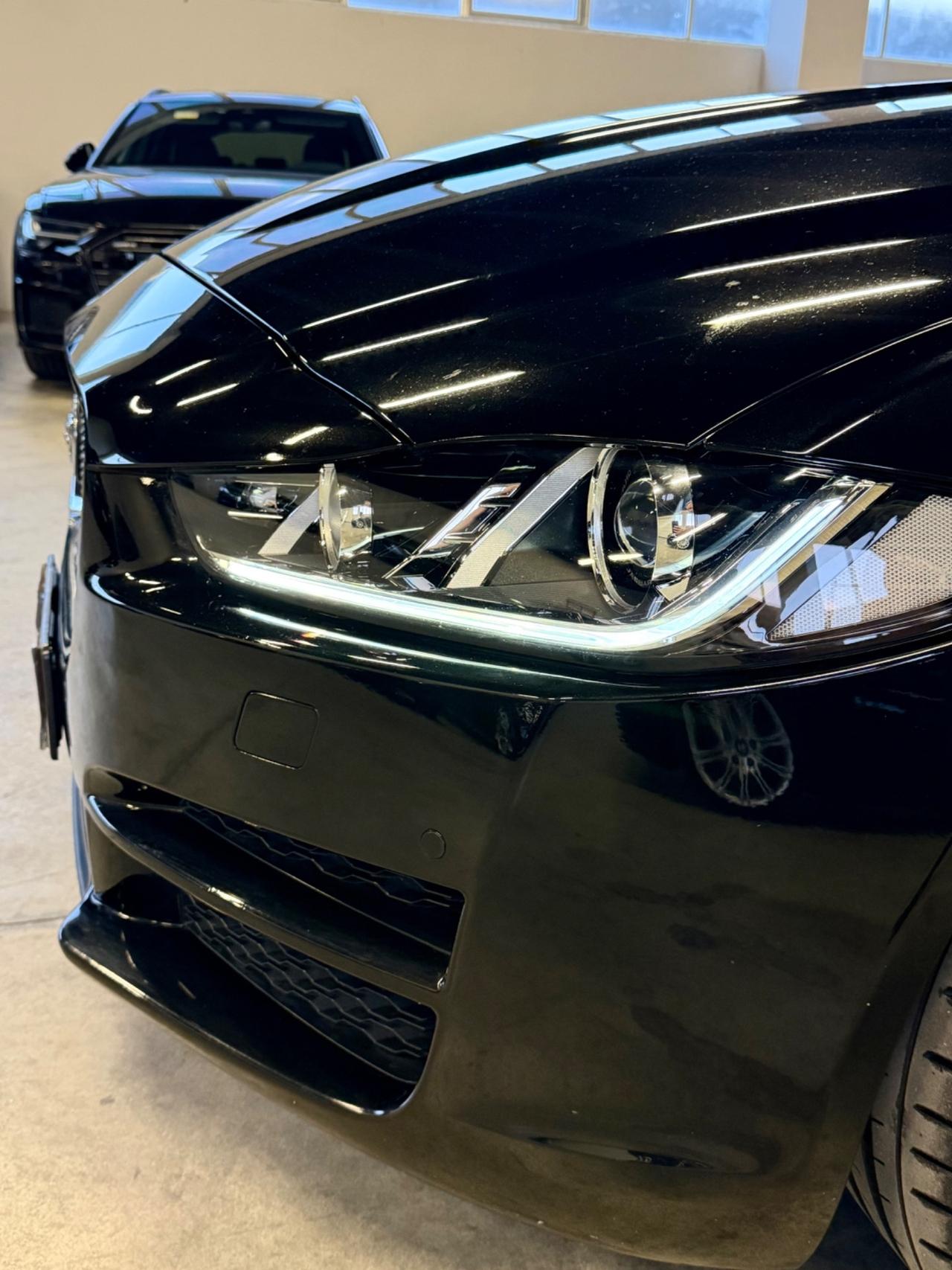 Jaguar XE 2.0 D Turbo aut. Prestige