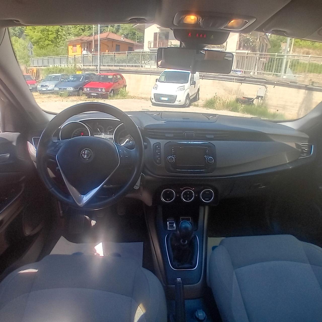 Alfa Romeo Giulietta 1.6 JTDm-2 105 CV Distinctive