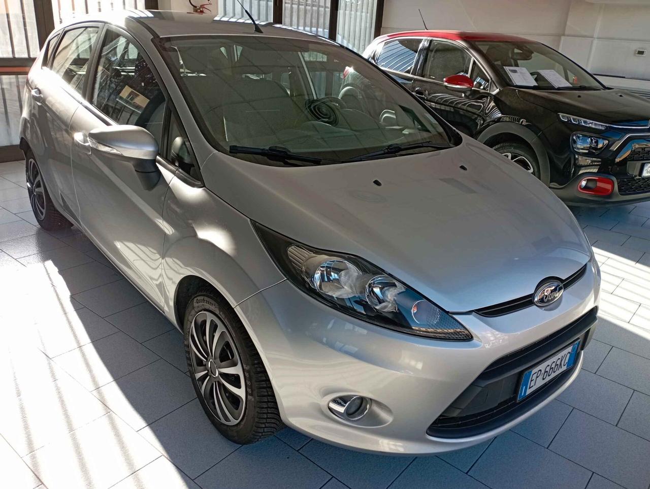 Ford Fiesta Ikon 1.2 60CV 5 porte