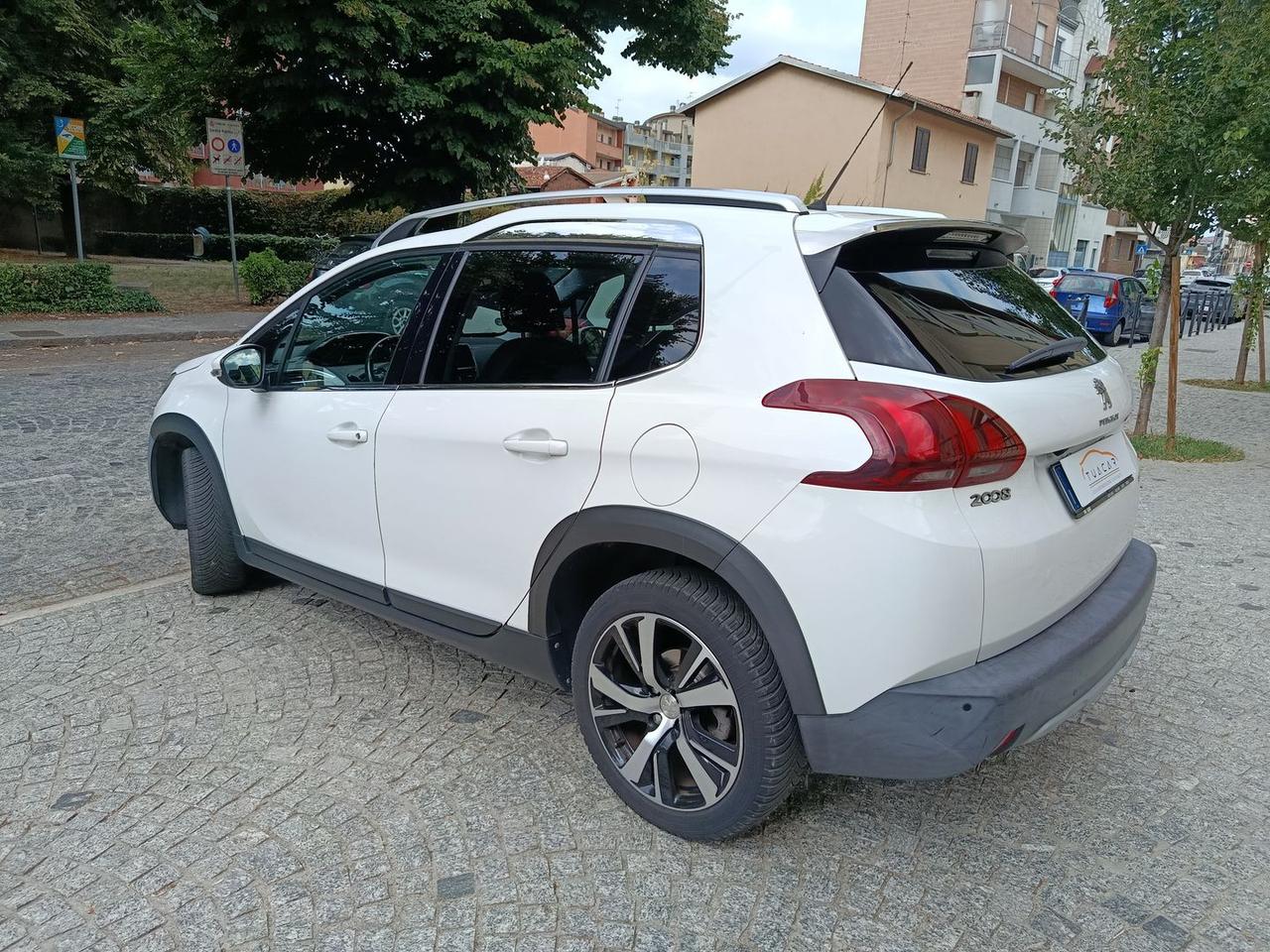 Peugeot 2008 Allure 1.6 Blue HDI 120 #6505