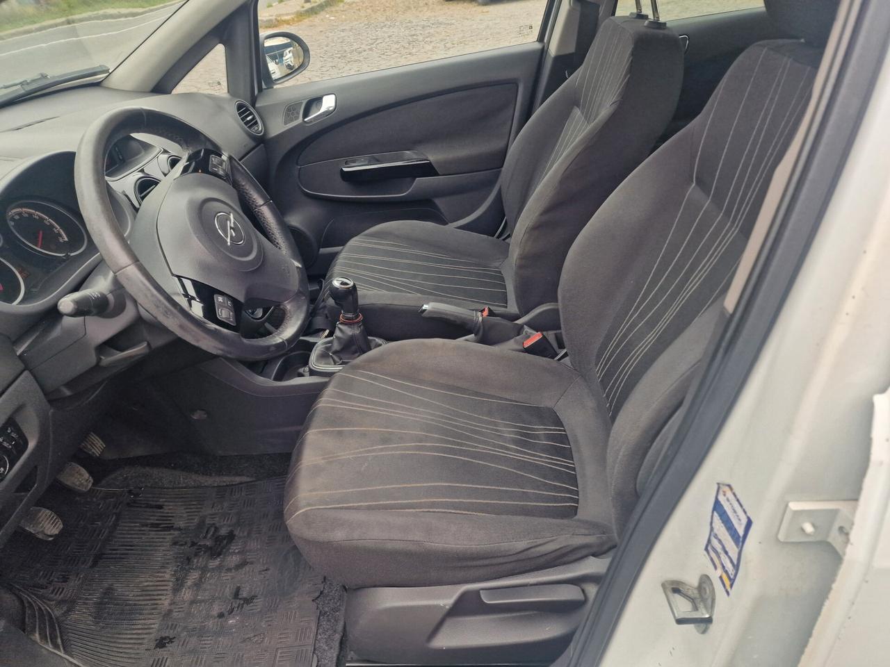 Opel Corsa 1.2 5 porte Cosmo GPL