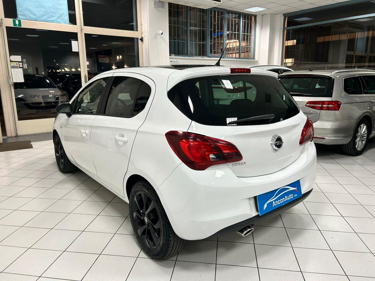 Opel Corsa 1.4B automatica x NEOPATENTATI 2015