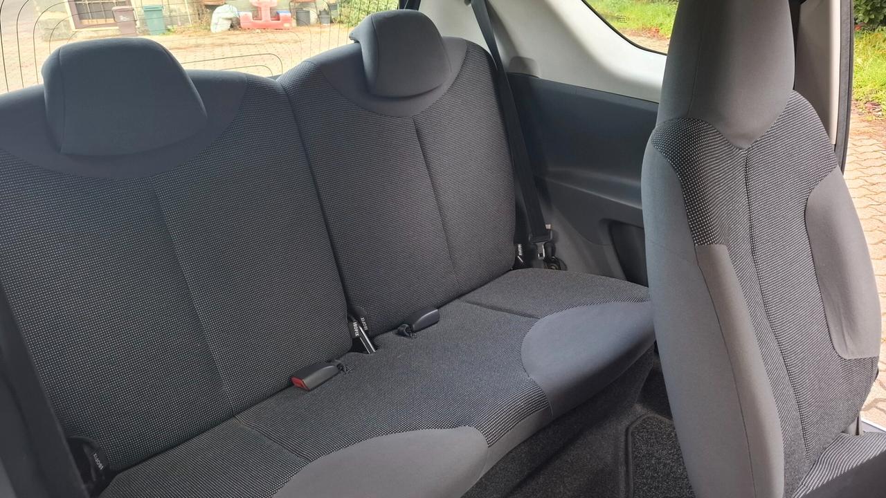 Peugeot 107 1.0 68CV 3p. Plaisir 2Tronic