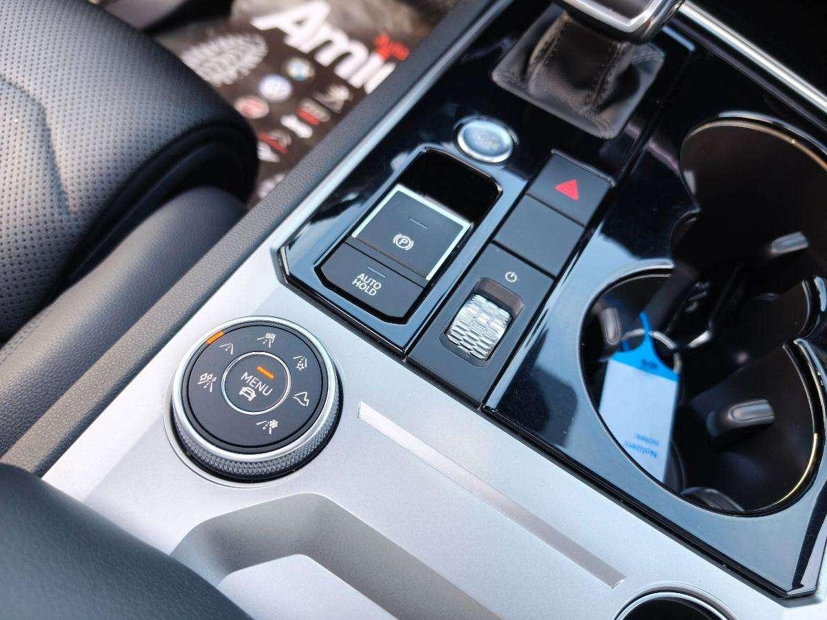 Volkswagen Touareg 3.0 TDI R-LINE Tetto Pelle Led Luci Ambient