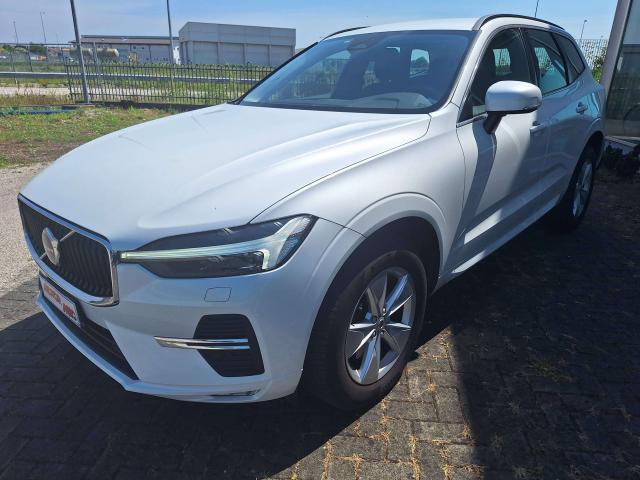 Volvo XC60 XC60 II 2022 2.0D b4 197cv Core Automatica - IVA deducibile