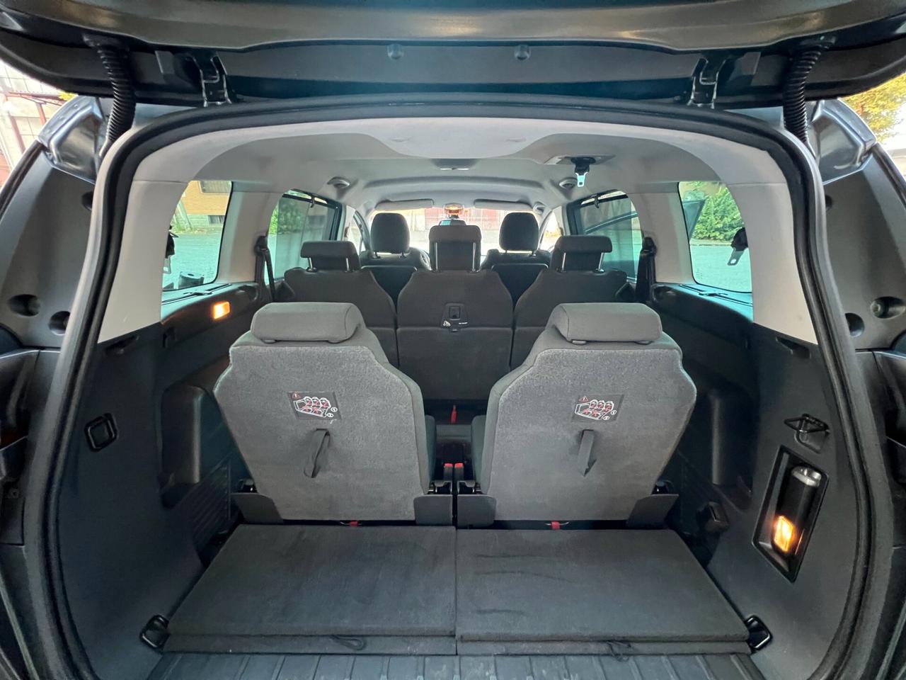 Peugeot 5008 1.6 HDi 112CV Business