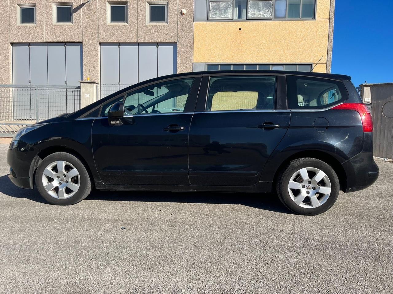 Peugeot 5008 1.6 HDi 112CV Business