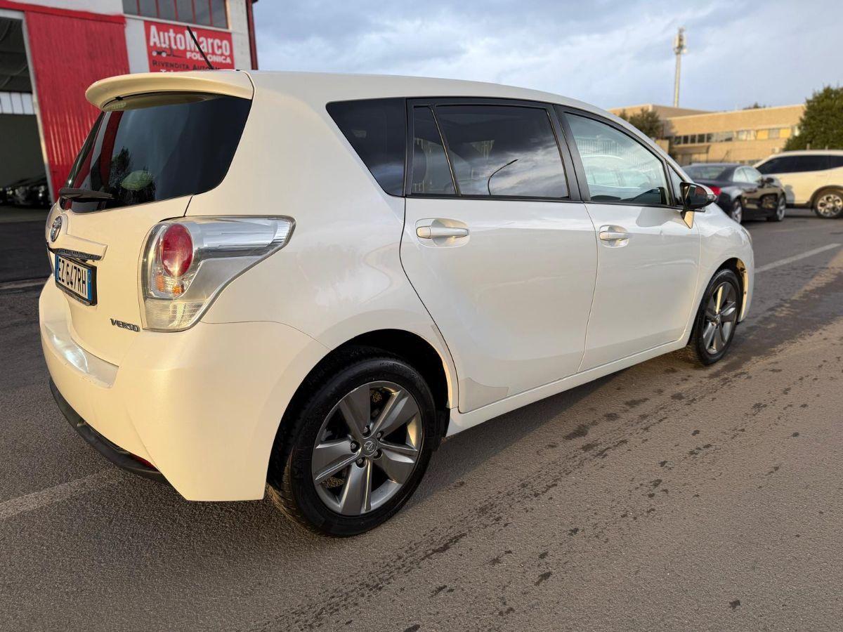 TOYOTA - Verso - 1.6 D-4D Style 7 posti