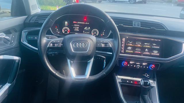 AUDI Q3 35 TDI S tronic Business Advanced
