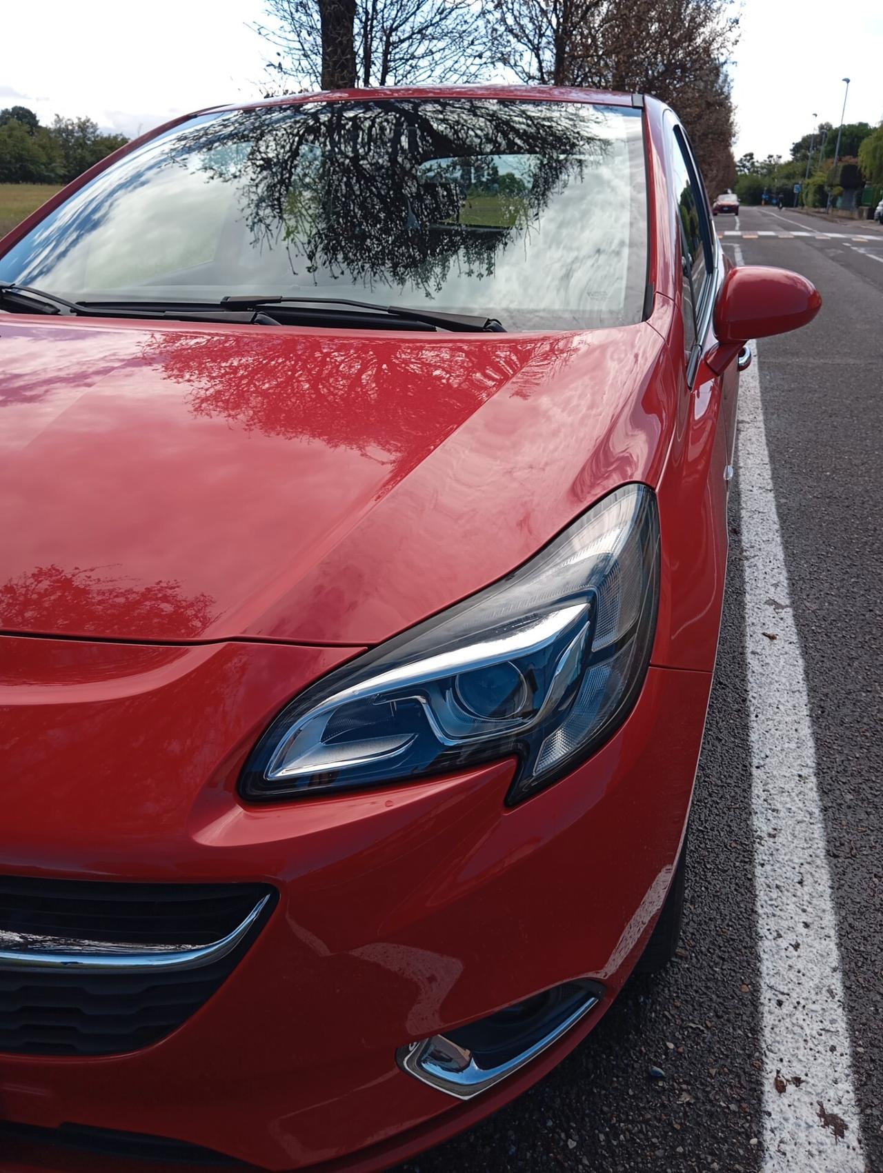 Opel Corsa 1.4 5 porte Cosmo Permute