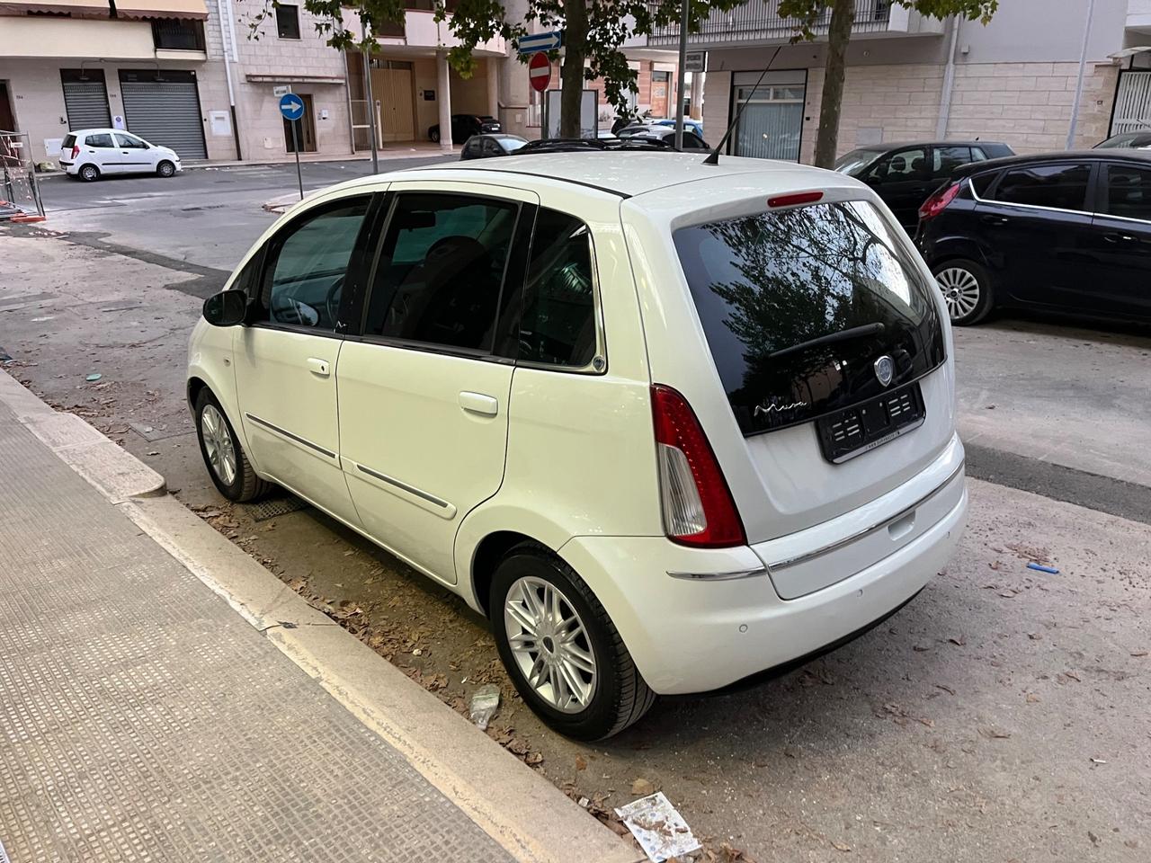 Lancia MUSA 1.3 Mjt 95 CV Platinum