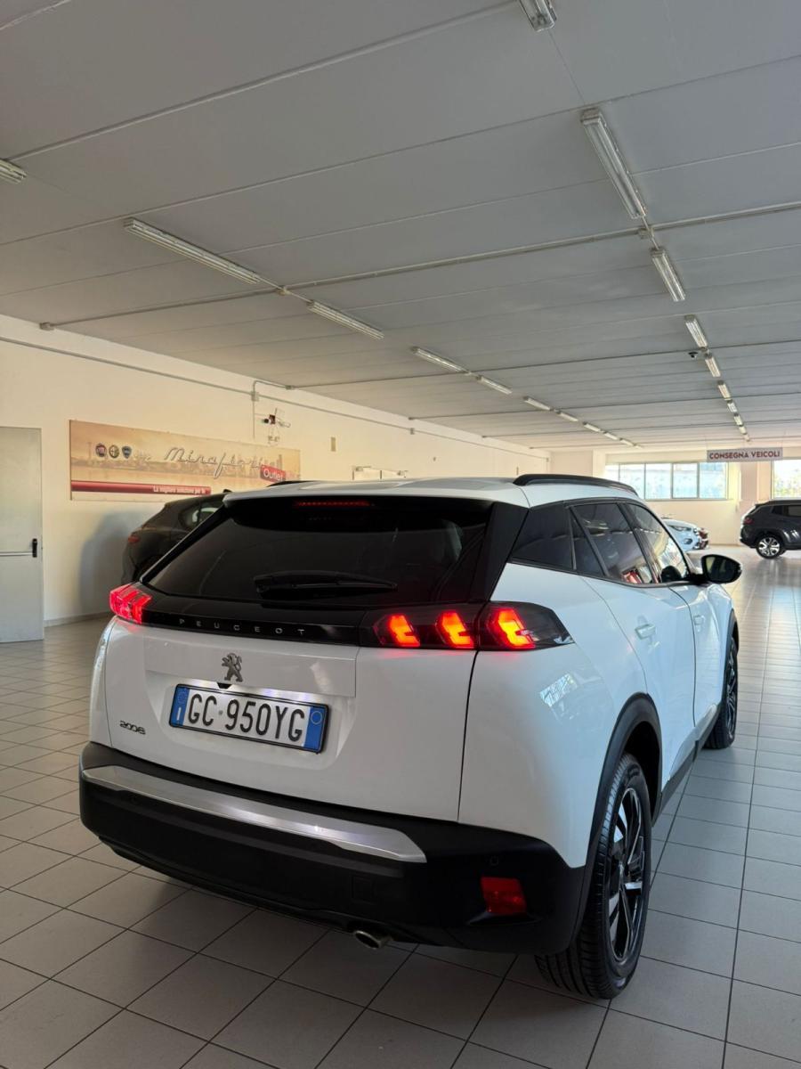 PEUGEOT - 2008 - BlueHDi 130 S&S EAT8 Allure Pack