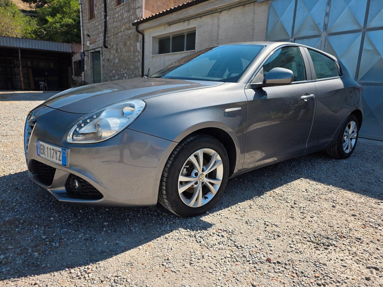 Alfa Romeo Giulietta 1.6 JTDm-2 105 CV Distinctive