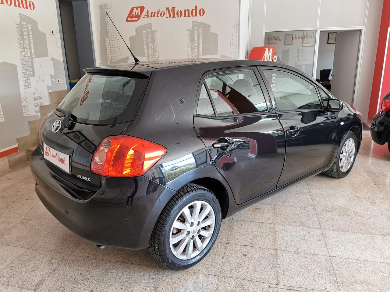 Toyota Auris 2.0 D-4D 5 porte Sol