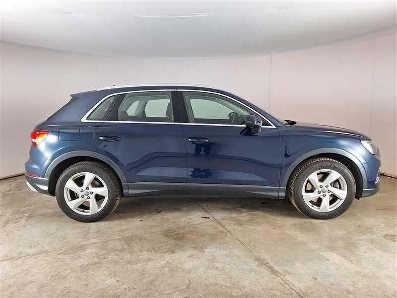 AUDI Q3 40 TDI quattro S tronic Business Advanced