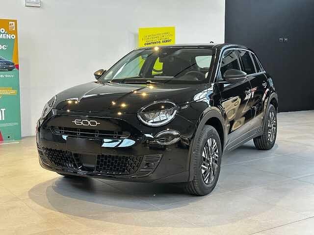 Fiat 600 Hybrid Hybrid DCT MHEV