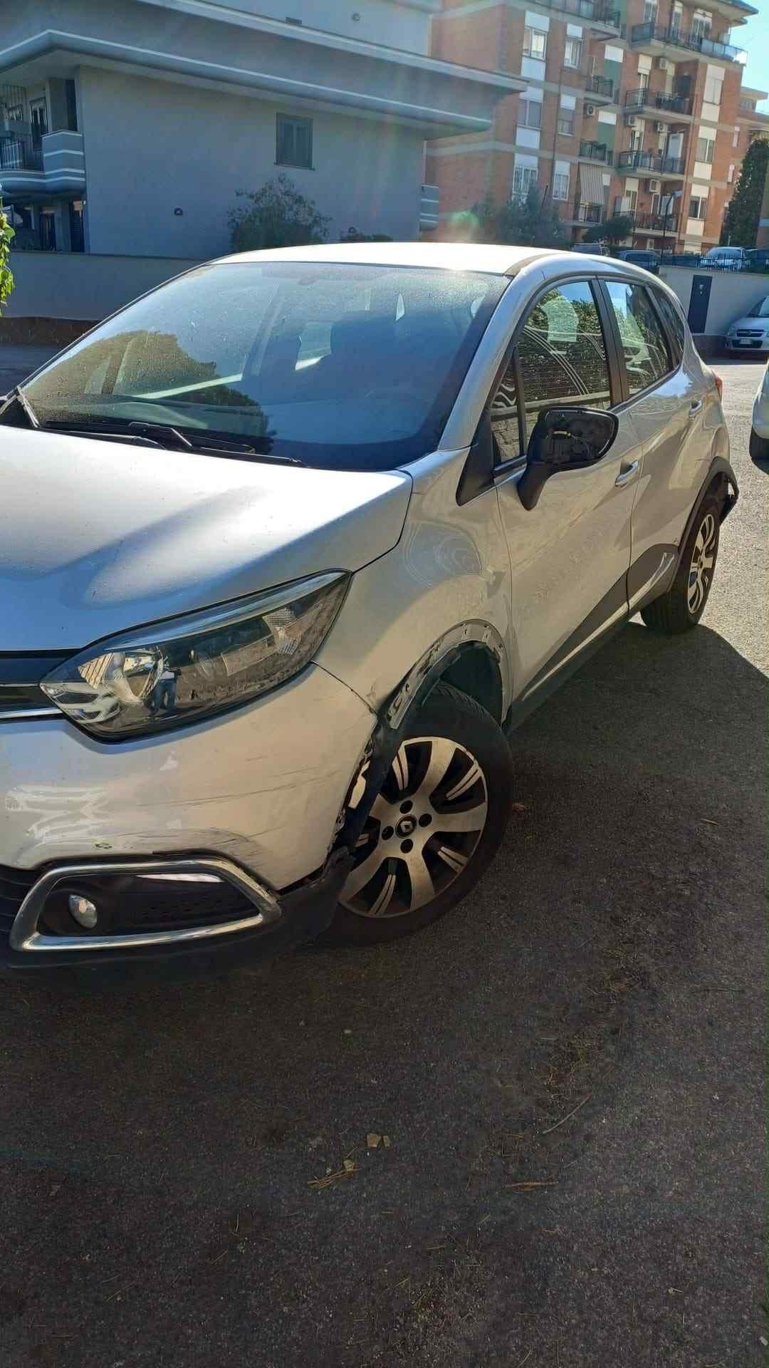 Renault Captur 90CV benzina Start&Stop Energy Iconic