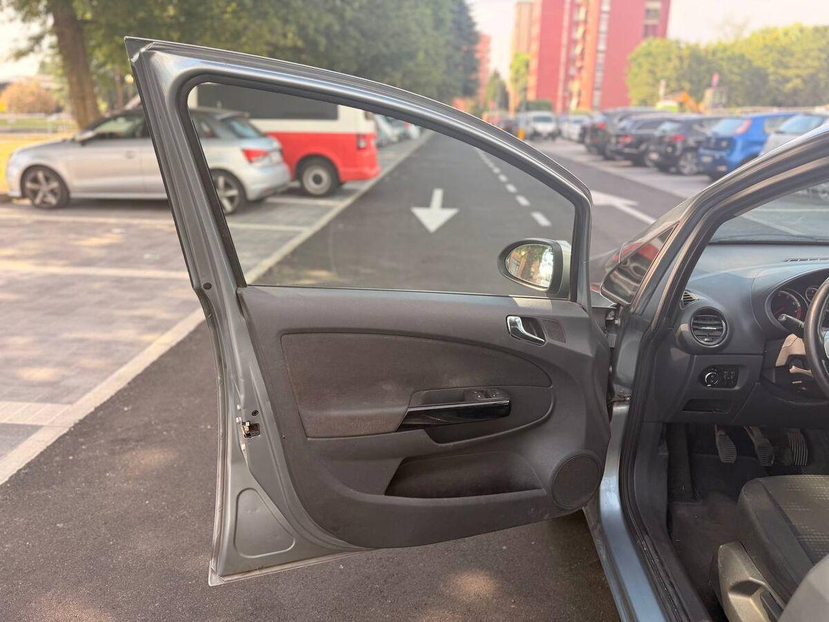 Opel Corsa 1.2 Cosmo 85cv 5p FL