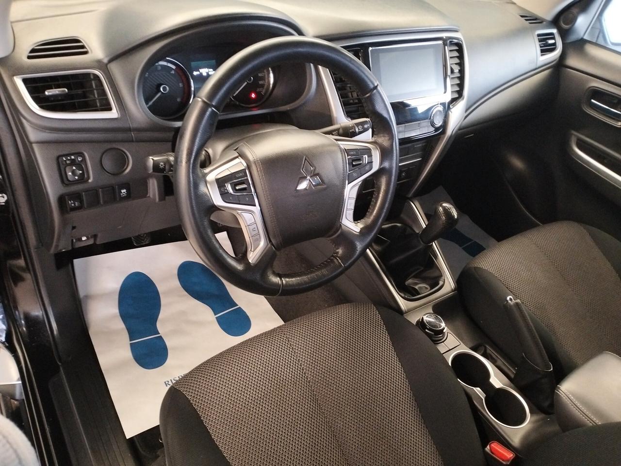 Mitsubishi L200 d.cab 2.3d Hurricane 4wd 150cv - 4x4 IVA ESCLUSA