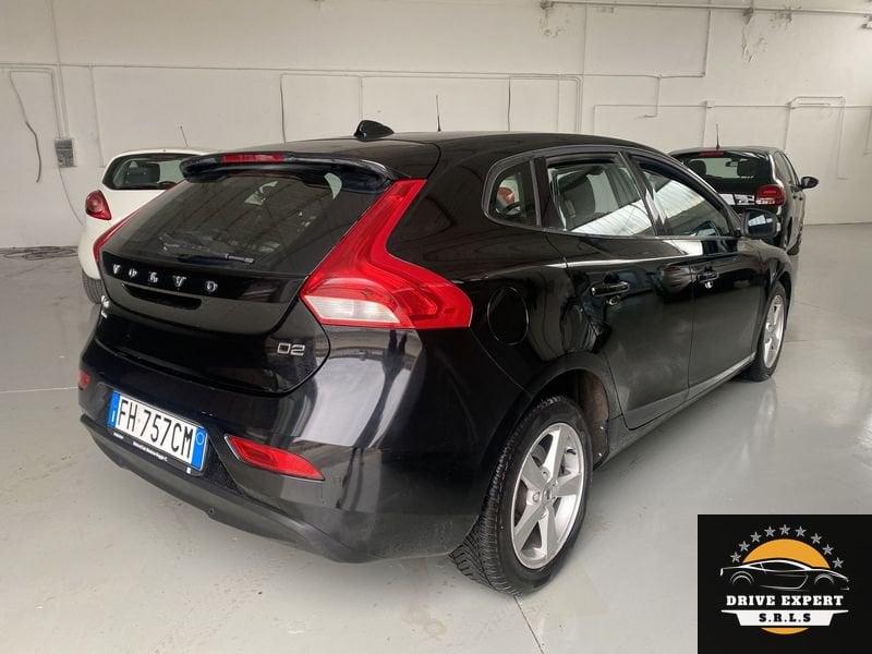 Volvo V40 D2 Geartronic R-Design Momentum