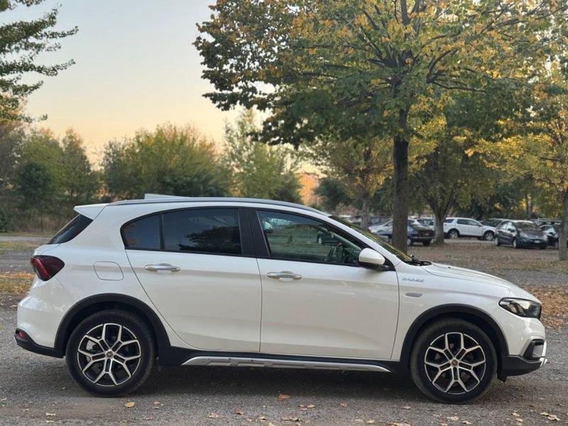 FIAT Tipo 1.5 Hybrid DCT 5 porte Cross