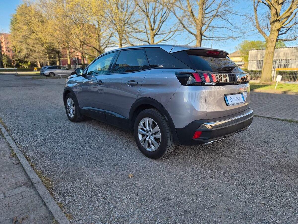 Peugeot 3008 1.5 bluehdi Business s&s 130cv