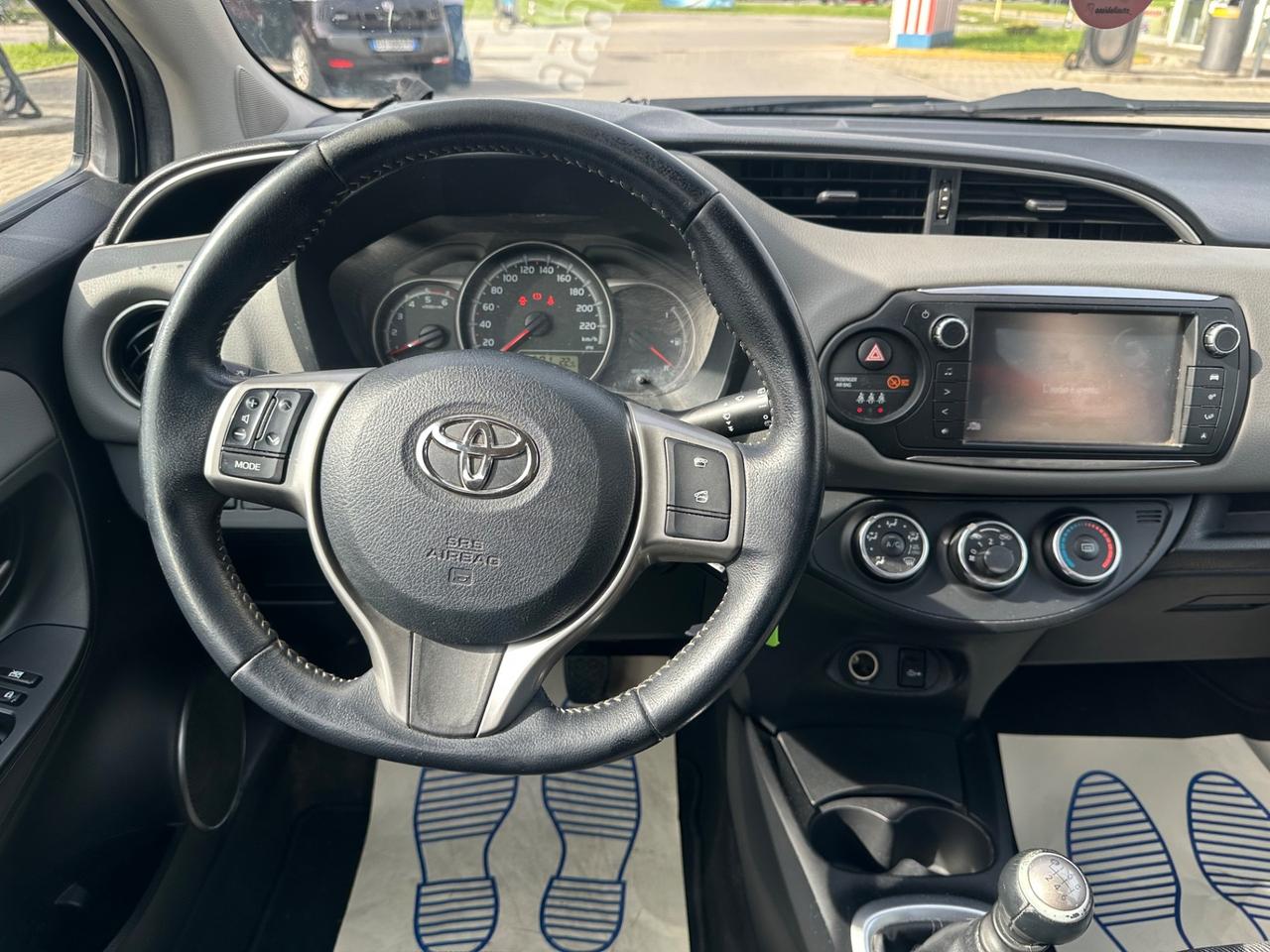 Toyota Yaris 1.4 D-4D 5 porte NEOPATENTATI