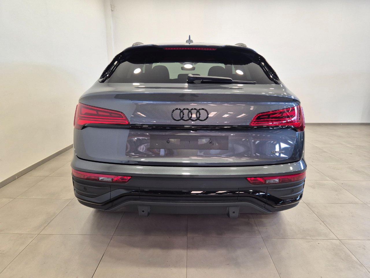 Audi Q5 SPB 40 2.0 tdi mhev 12V S line quattro s-tronic